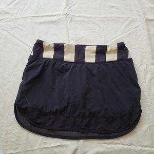 Lululemon hotty hot skirt cadet blue and stripe 4